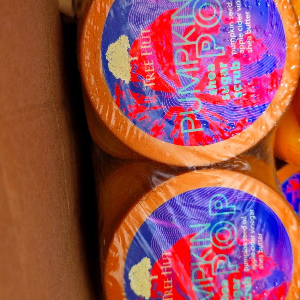 Tree hut pumpkin Pop scrub - 2pc